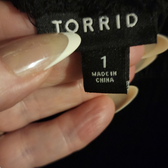 Torrid Black Sheer Tunic Never Worn Size 1 - Picture 6 of 8